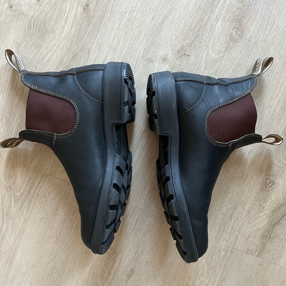 Blundstone Chelsea boot